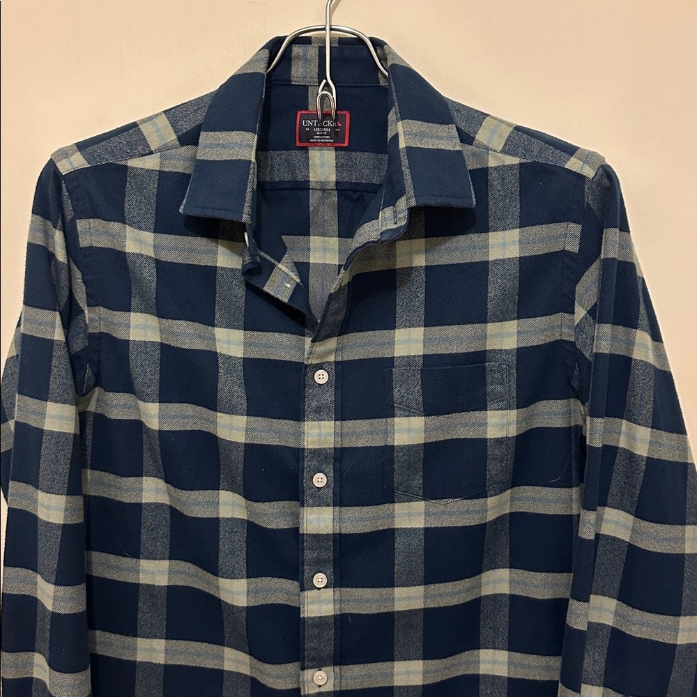 UNTUCKit (M)